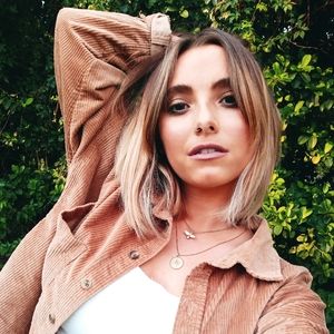 Meet your Posher, Louisa